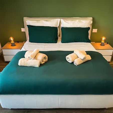 Vallonea Attico Terrazzato A 10 Min Dal Lungomare * Bari