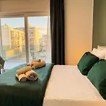 Vallonea Attico Terrazzato A 10 Min Dal Lungomare * Bari