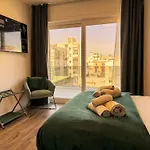 Vallonea Attico Terrazzato A 10 Min Dal Lungomare Apartment