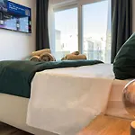 Vallonea Attico Terrazzato A 10 Min Dal Lungomare Apartment Bari