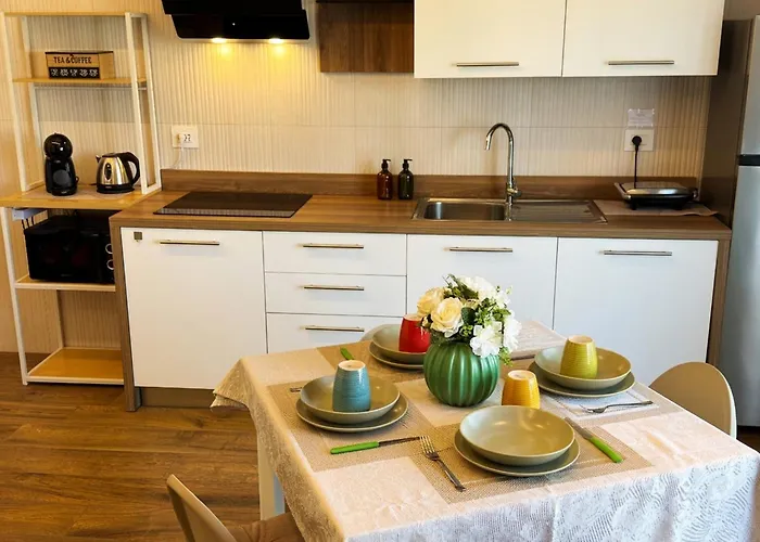 Apartamento Vallonea Attico Terrazzato A 10 Min Dal Lungomare Bari