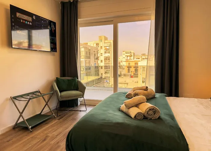 Vallonea Attico Terrazzato A 10 Min Dal Lungomare Apartamento